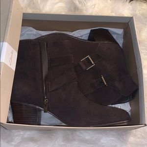 Like New Fall Brown suede boots!